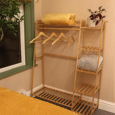 Peacehaven Retreat - 4 Minutes From The Beach! Pet Friendly! Weymouth Exterior photo