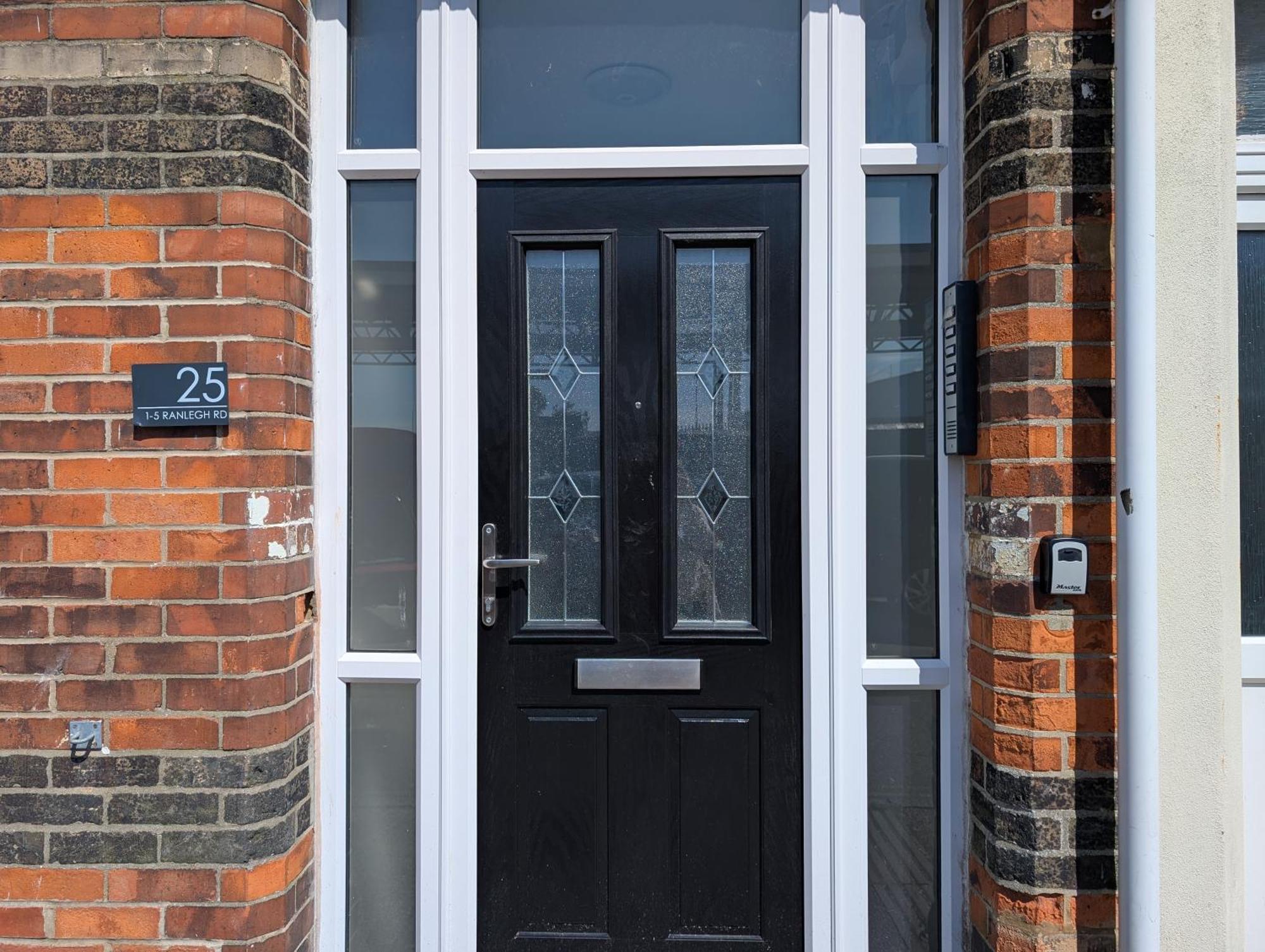 Peacehaven Retreat - 4 Minutes From The Beach! Pet Friendly! * Weymouth